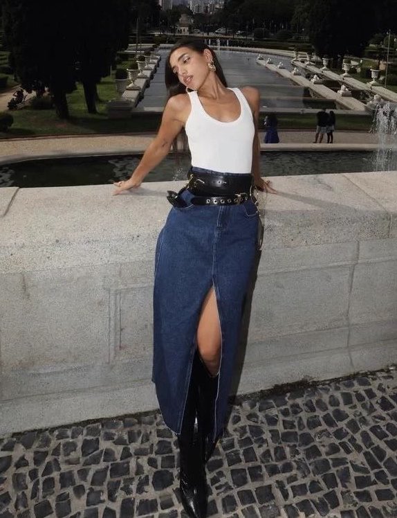 Eveboards's tweet photo. Long denim skirts are so chic https://t.co/K5Ex5pftF8