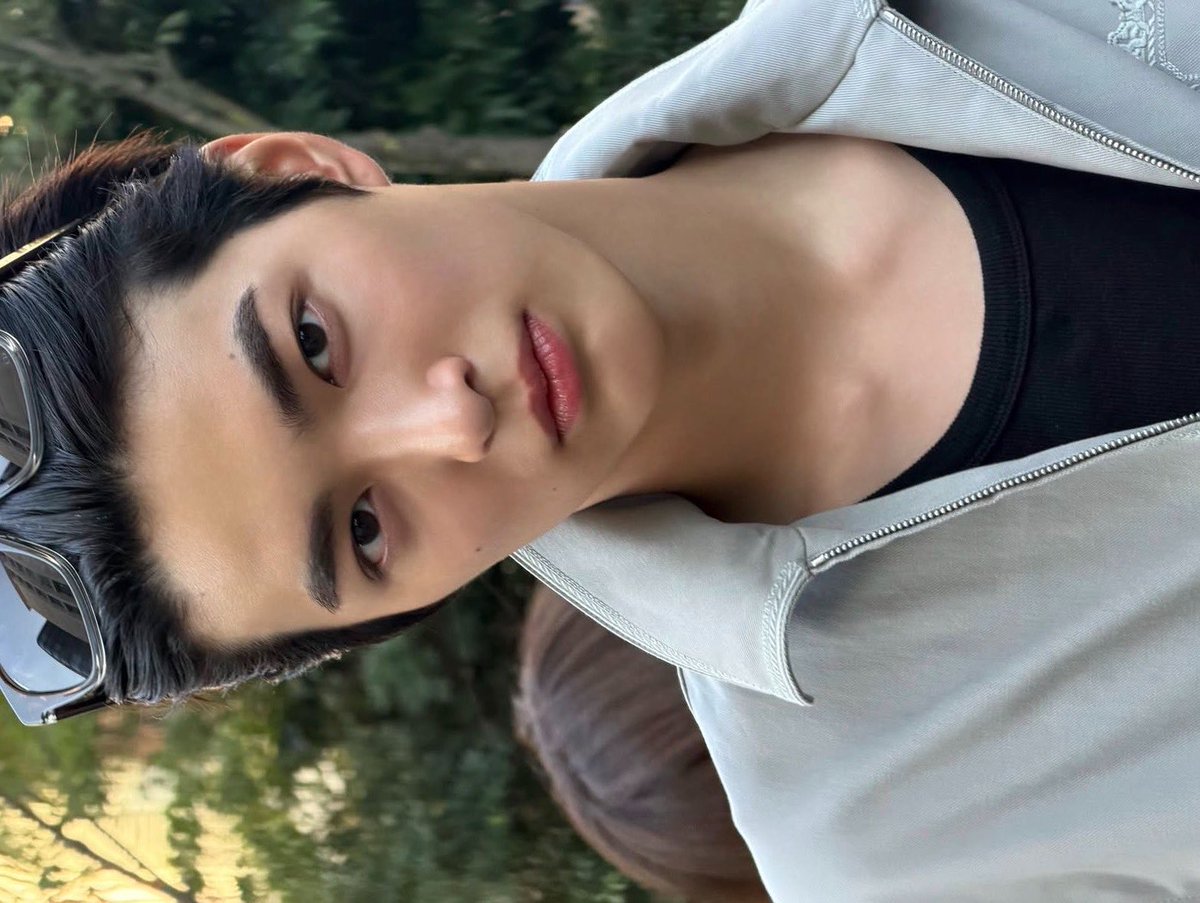 parilynn_'s tweet photo. หล่อจนโมโหอะ https://t.co/WlFwmzU4ne