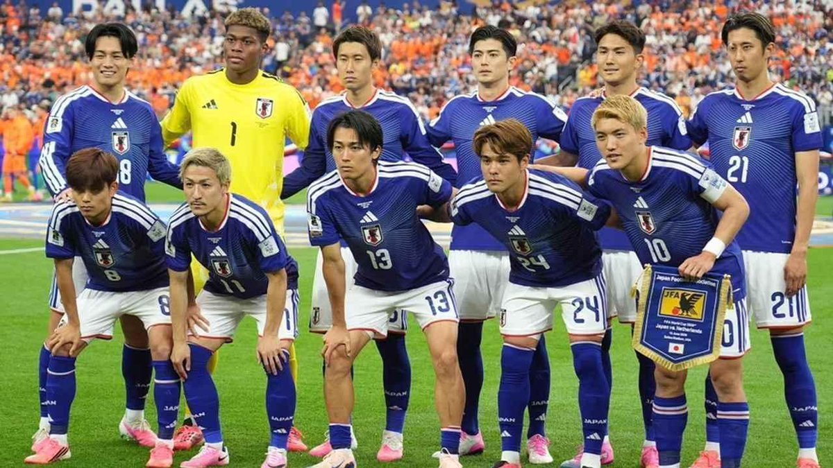 bbb65536's tweet photo. 蒲田スロット&amp;スポーツバー『Ｂ/６』

ワールドカップ🏆グループＦ⚽チェニジアに４－０快勝の日本🇯🇵✨
２６日(金)の朝８時 スウェーデンに大量得点で勝って1位通過キボンヌ‼️そしたらたぶんモロッコと。２位通過だと、ブラジル。３位だとフランスかドイツの可能性が高いっ‼️

お席まだ空いてますよ‼️ https://t.co/hUzgBFMrOW