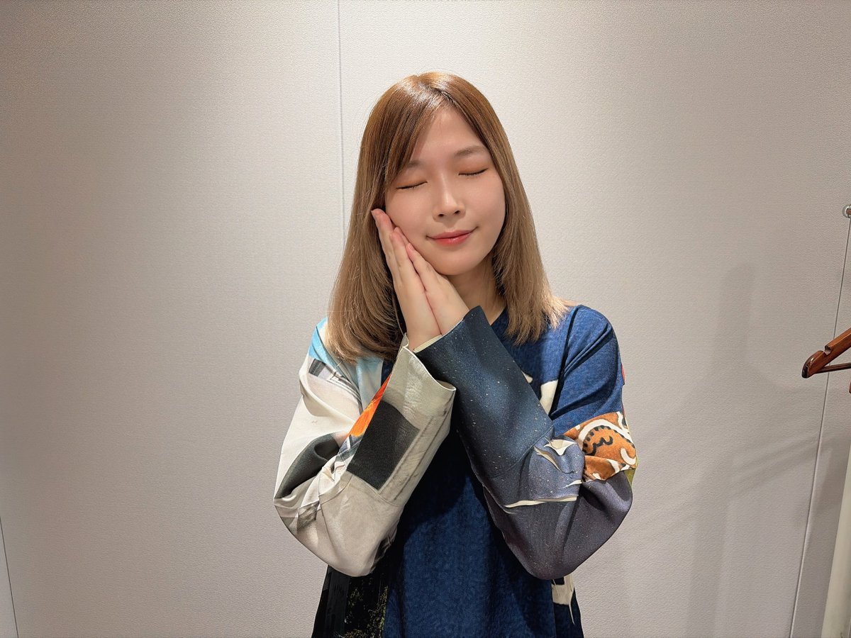 yorisoiyoshino's tweet photo. 🌃6月24日OA🌃
「よいしょっ」  

相談者は「加賀みん」さん 。
ありがとうございました✨
#青山吉能 #yorisoi #青山吉能のyorisoi #fmk https://t.co/B20mk863y8