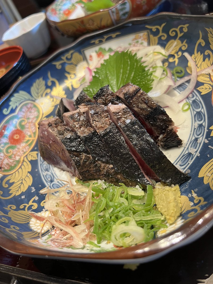 T___O___D___'s tweet photo. この鰹のタタキが忘れられない https://t.co/YPNy1GXdQr
