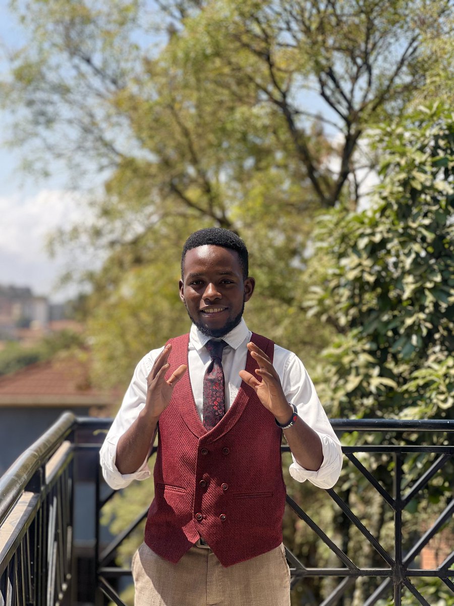 KAMPALAINSzquq's tweet photo. 🎓 Dream big. Work hard. Stay focused.
The future belongs to those who prepare for it today.
#FutureProfessional #StudentLife https://t.co/3F8LaklKAa