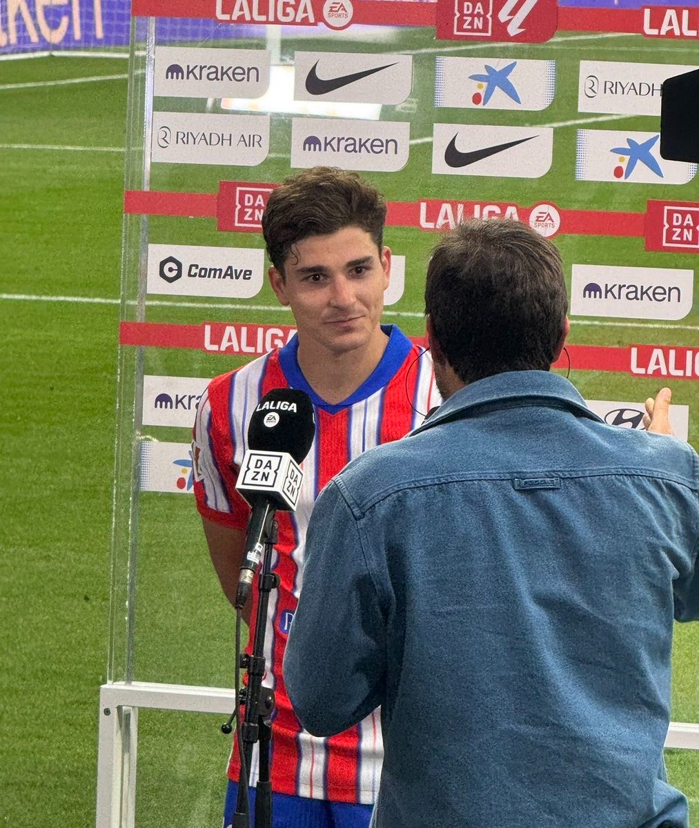 Tobs_fc's tweet photo. Luis Figo wanted to join Real Madrid and we let him leave because the players interest comes first. 

Atletico can’t hold Alvarez forever. https://t.co/QrUD5FThgK