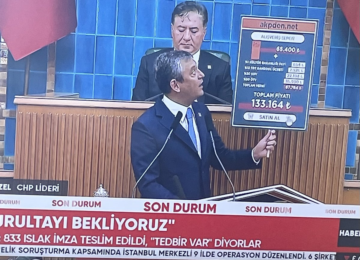 mustfsnmz's tweet photo. Butlan ile Saray’ın muradı kursağında kaldı.
CHP merkezinde bir kukla otururken TBMM de gerçek CHP, 100 küsür milletvekilleriyle gümbür gümbür direniyor, liderleri Özgür Özel’i oturmadan alkışlıyor, destekliyor. Motivasyon halktan geldikçe, her tür fitne fesat boşa çıkarılacak https://t.co/9tClx1D41N