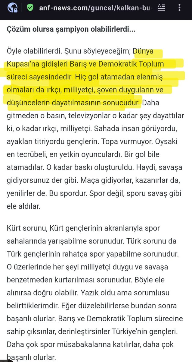 Adem__Taskaya's tweet photo. Türkiye Dünya Kupası'ndan niye elendi?
Teröristten al haberi...

PKK yöneticisi, on binlerce insanımızın katili terörist elebaşlarından Duran Kalkan, Türkiye'nin Dünya Kupası'ndan elenmesini yorumlamış!

Türkiye'nin Dünya Kupası'na gidebilmesi "Barış ve Demokratik Toplum süreci" sayesinde imiş.

"Hiç gol atamadan elenmiş olmalarının nedeni de ırkçı, milliyetçi, şoven duyguların ve düşüncelerin dayatılmasının sonucu" imiş!

72 yaşında, idrarını tutamayan prostatlı yavşak bir terörist, bunak haliyle bir de muhatap alınıyor!

Bunlara biat ve itaat eden terörist sürüsüyle yürütülen bu "çözüm süreci"nden ne beklersiniz?