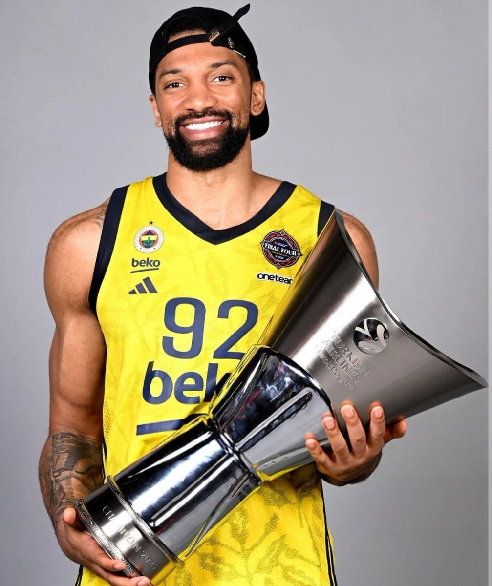 odinerites's tweet photo. Birisi Fenerbahçe tarihinin en iyi F/P transferlerinden birisi diğeri ise Euroleague şampiyonluğumuzun baş mimarı gizli MVP'si... 

Hem Birch hem Hall ile doğru zamanda yolları ayırıyoruz ikisi de bu kulübün tarihine geçti. Çok seviyoruz babaları yolları açık olsun. https://t.co/9euL27WusH