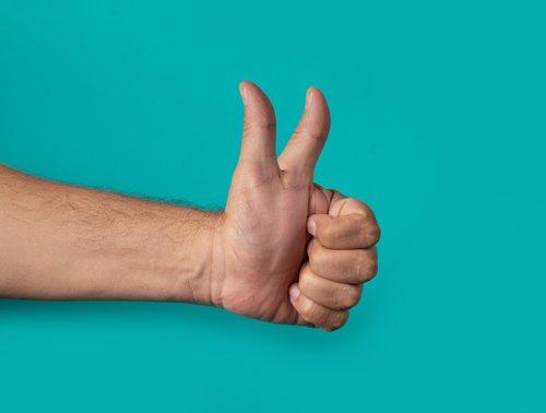mymtalk's tweet photo. Many advisors say they are happy for clients to educate themselves about financial matters, but the advice they get from AI chatbots is often wrong. https://t.co/Ci9IGD8Zz5 https://t.co/FPCMzNn8eO