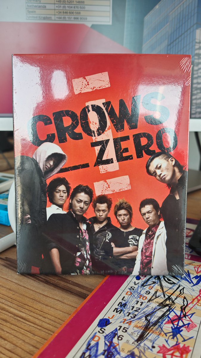 Kenshuiin's tweet photo. Les deux meilleurs films de baston enfin de retour en Blu Ray #CrowsZero 😎 https://t.co/ZlCMpadIfh