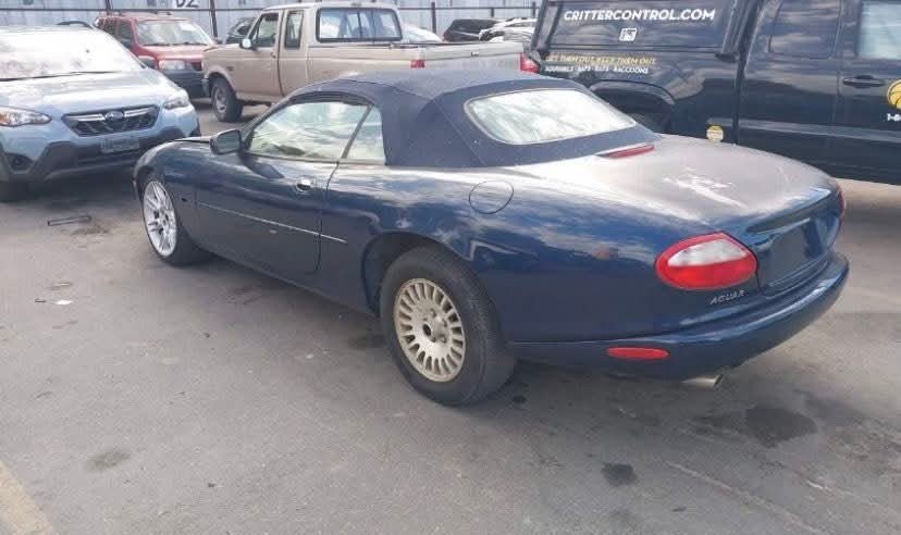 Mileage_impo's tweet photo. 2000 Jaguar XK8 4.0L V8 with over 1,000,000 miles (1,609,344 km) on the clock. https://t.co/jjQKt3KY4g