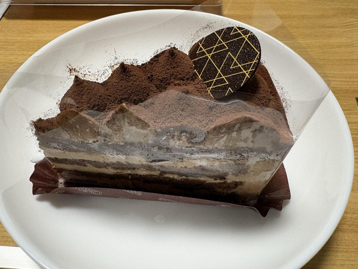 dkmo623524's tweet photo. 5連休最終日1日満喫(*'ω' *)
まぁ今日くらいは好きな物だけ食べてもいいよね？笑 https://t.co/68drtwYJmQ