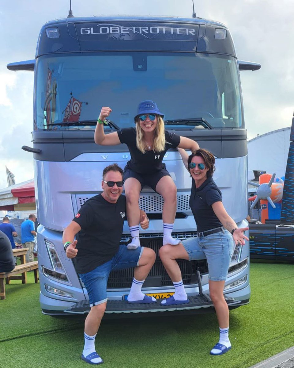 kozy_corner2000's tweet photo. WIN ACTIE TRUCK STARS  FESTIVAL🚛 KAARTEN😁 
From classic legends to modern giants, truck festivals bring together the finest machines, dedicated drivers, and the spirit of the open road.
#TruckFestival #TruckShow #TruckingLife #Truck #DAF #Scania #VolvoTrucks #MackTrucks #Kenw https://t.co/HAUFyX4x1L