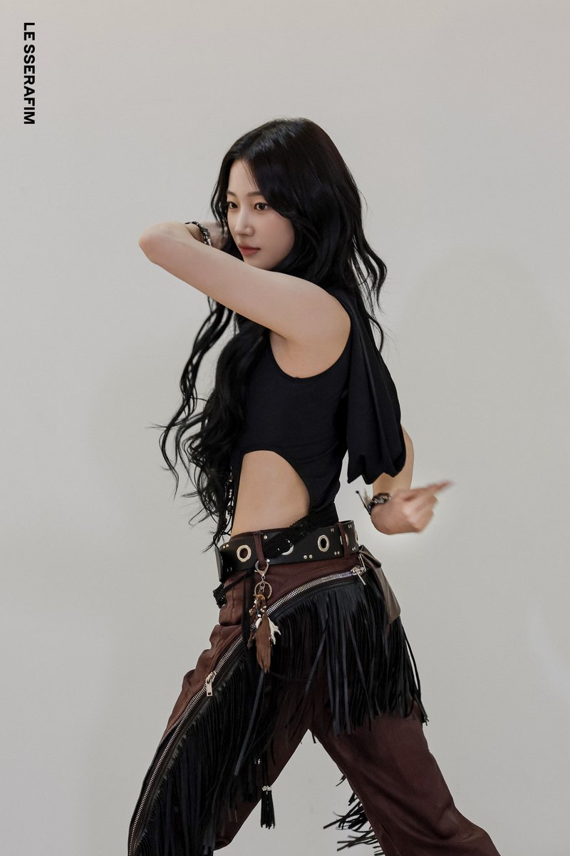 swanjooha's tweet photo. 260623 #KAZUHA '2026 weverse con festival’ photo sketch https://t.co/5p1QwRkCCb