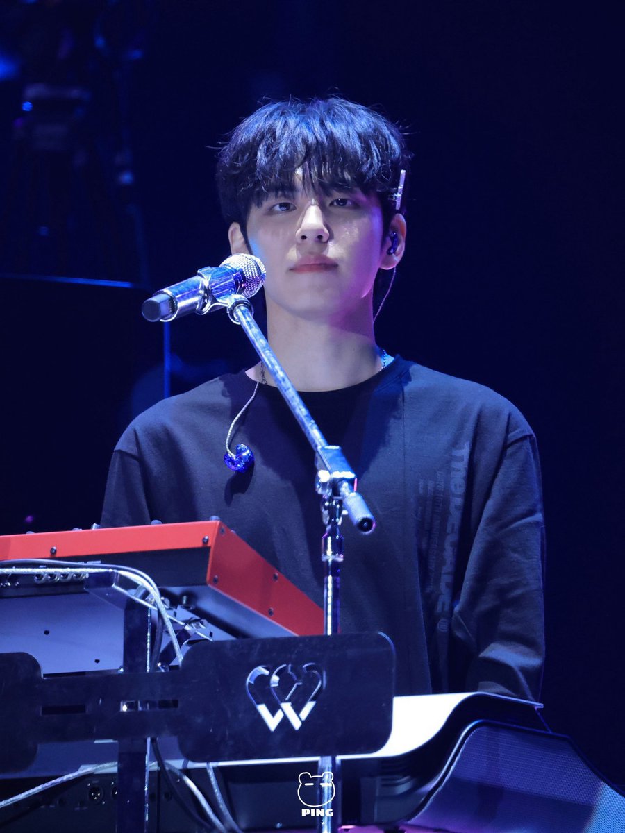 pupuri_6's tweet photo. 근데 나만 이 허그 버전이 원픽이엇던거야?
뵤...하는 푸리 닮아서 정말 기요운데♡ https://t.co/G54u4MhFoI
