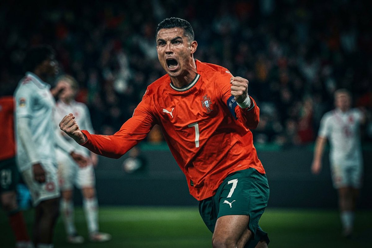 MaskedMystiqueX's tweet photo. $1,000 to one person

if Cristiano Ronaldo scores today 

Repost &amp; follow me @MaskedMystiqueX https://t.co/WhMlNi3XRo
