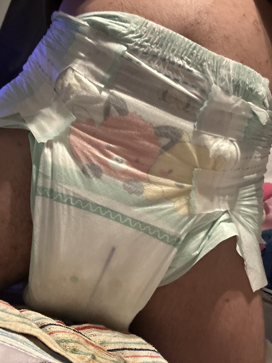 puddlepuppi's tweet photo. fully used and loved diapey, woken up so soggy and wet https://t.co/v3cORQENKv