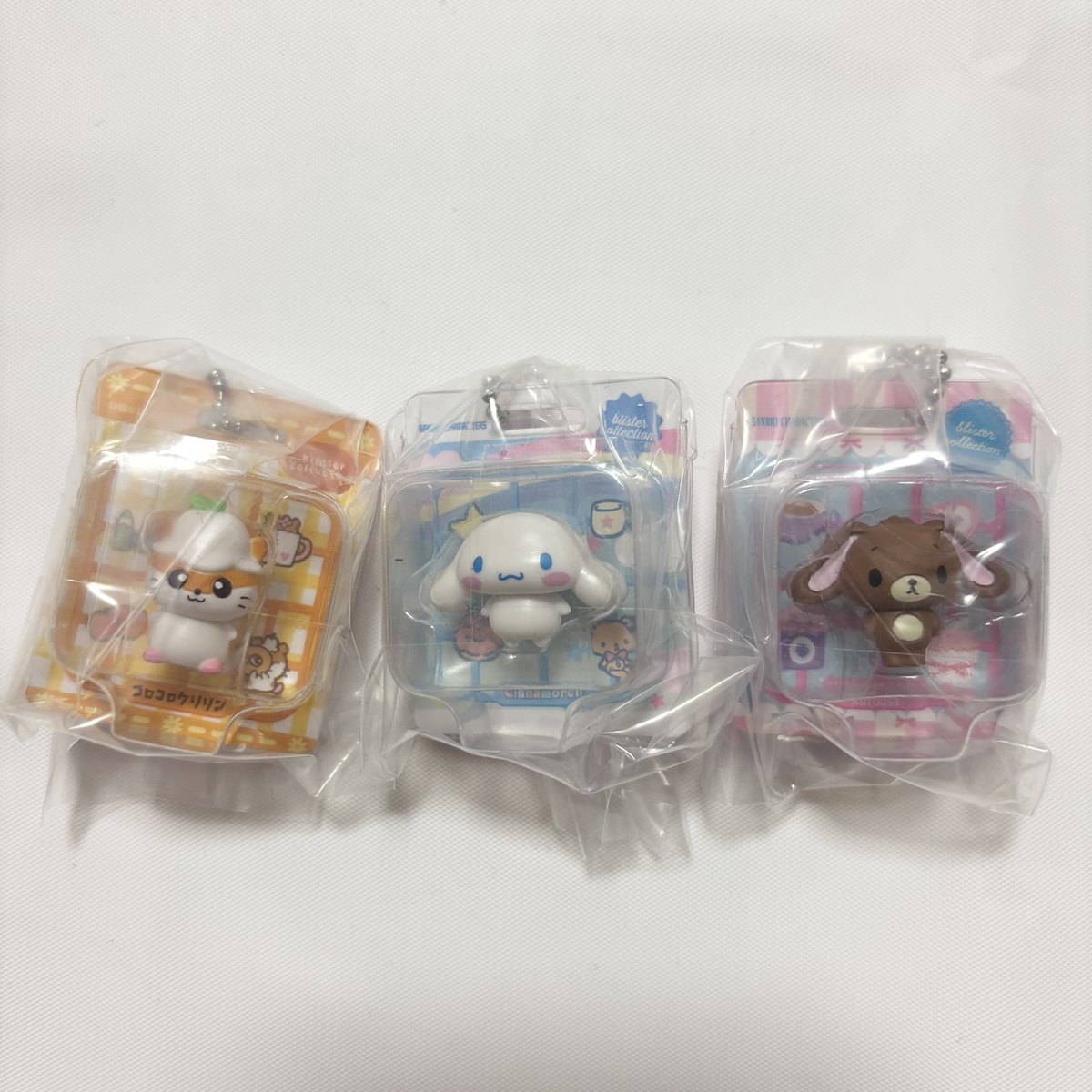 goro_chann's tweet photo. 【交換】ガチャガチャ サンリオ パッケージミニチュア 

【譲】コロコロクリリン シナモン シュガーバニーズ くろうさ
【求】もちにゃみ パジャマ クローバー

新宿手渡しまたは郵送
ご希望の方はお気軽にDMまたはリプにてご連絡をお願いいたします。 https://t.co/hYINah8JTW