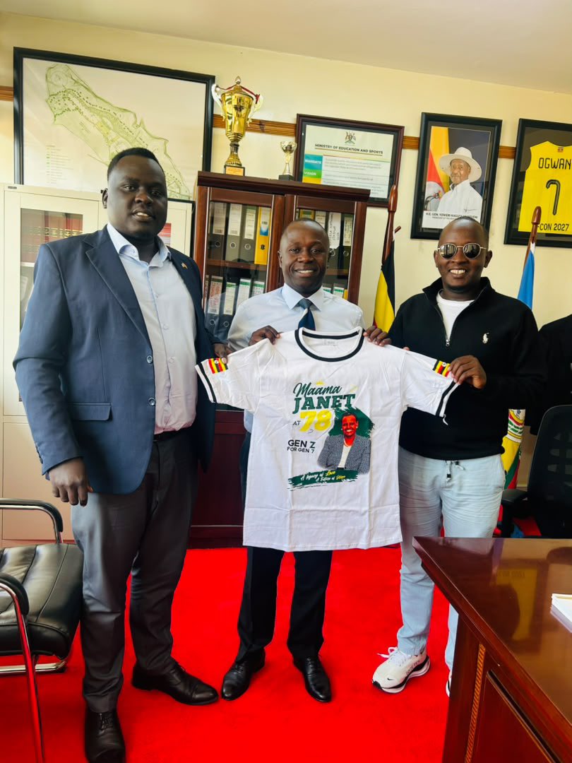 KaayaFamous's tweet photo. Maama @JanetMuseveni Museveni shine. Thank you @KyarisiIsrael for this good work. Genz tuli solid. https://t.co/x2G3nfxff5