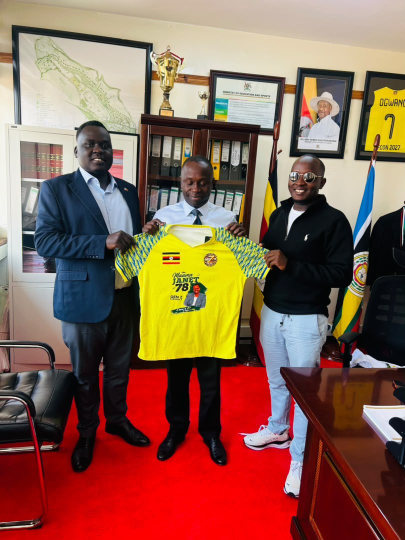 KaayaFamous's tweet photo. Maama @JanetMuseveni Museveni shine. Thank you @KyarisiIsrael for this good work. Genz tuli solid. https://t.co/x2G3nfxff5