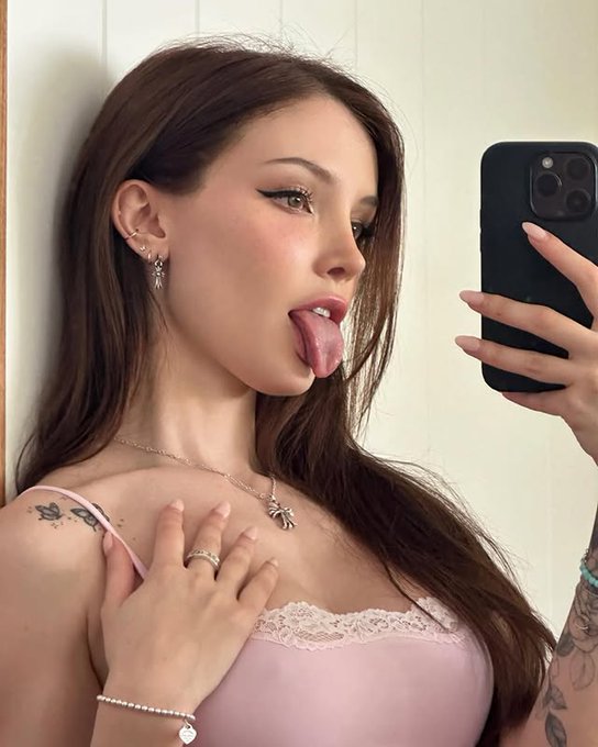 Dainty Wilder - I want someone who's obsessed with me 🥵 https://t.co/10Vgwd4G0W