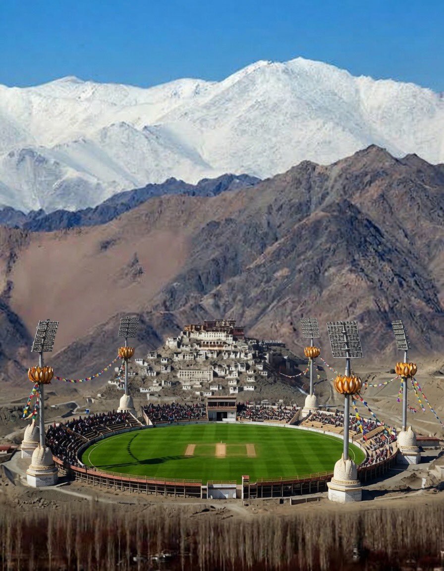 marinebharat's tweet photo. World’s Highest Cricket Stadium

UT Ladakh admin invited tender for DPR for Development of Ranbirpur Cricket Stadium at Thiksay

Estimated height from sea: 3600 meters

Beats record of Pissan Valley cricket ground, Gilgit, Bharat 🇮🇳 

Project cost: ₹116 crore

Pic: AI https://t.co/k2TBJtTfkQ