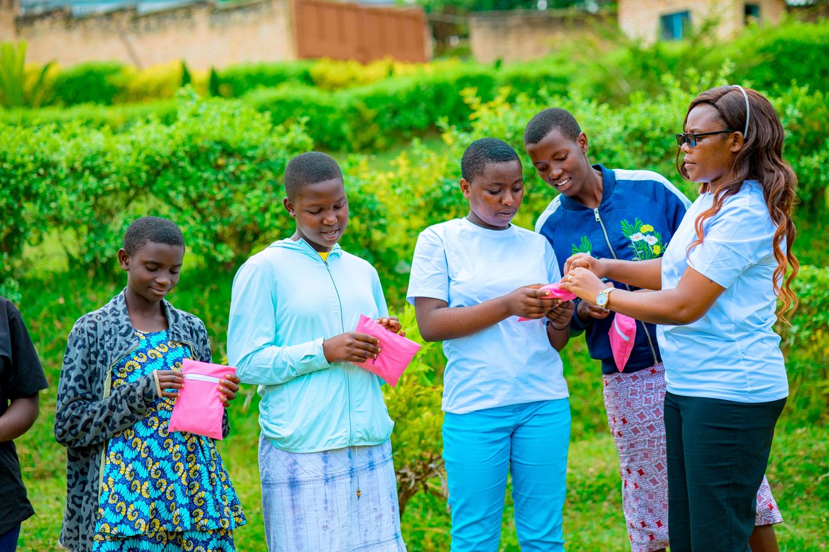 children_cen's tweet photo. To mark the #DayOfTheAfricanChild2026, Children Empowerment Network – Rengera Umwana Club (CEN) united children, parents & partners in Muhanga to champion child rights, health, education, environmental
📖 Read more: https://t.co/SJblpI5EFC
#ChildRights #ChildrenFirst #Rwanda https://t.co/nAAg0YBfSm