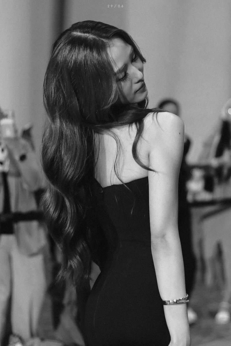 urnumber1jodie's tweet photo. โห https://t.co/FbPMGye5q0