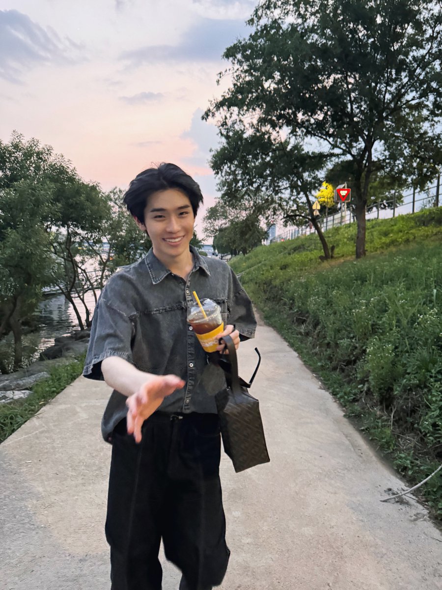 traelxve's tweet photo. https://t.co/NygsT6wxXc