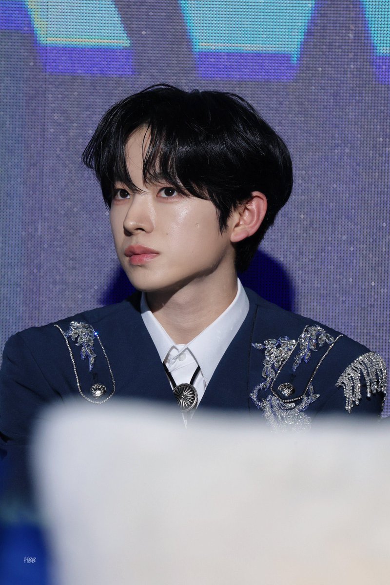 duckboggi's tweet photo. 한터 유우시 너무 잘생겨서 충격받음 잘생김의 결이 다르고 장르가 다르고 차원이 달라서 무서운 수준으로 잘생겼네 이날 https://t.co/zPxD51c0S5