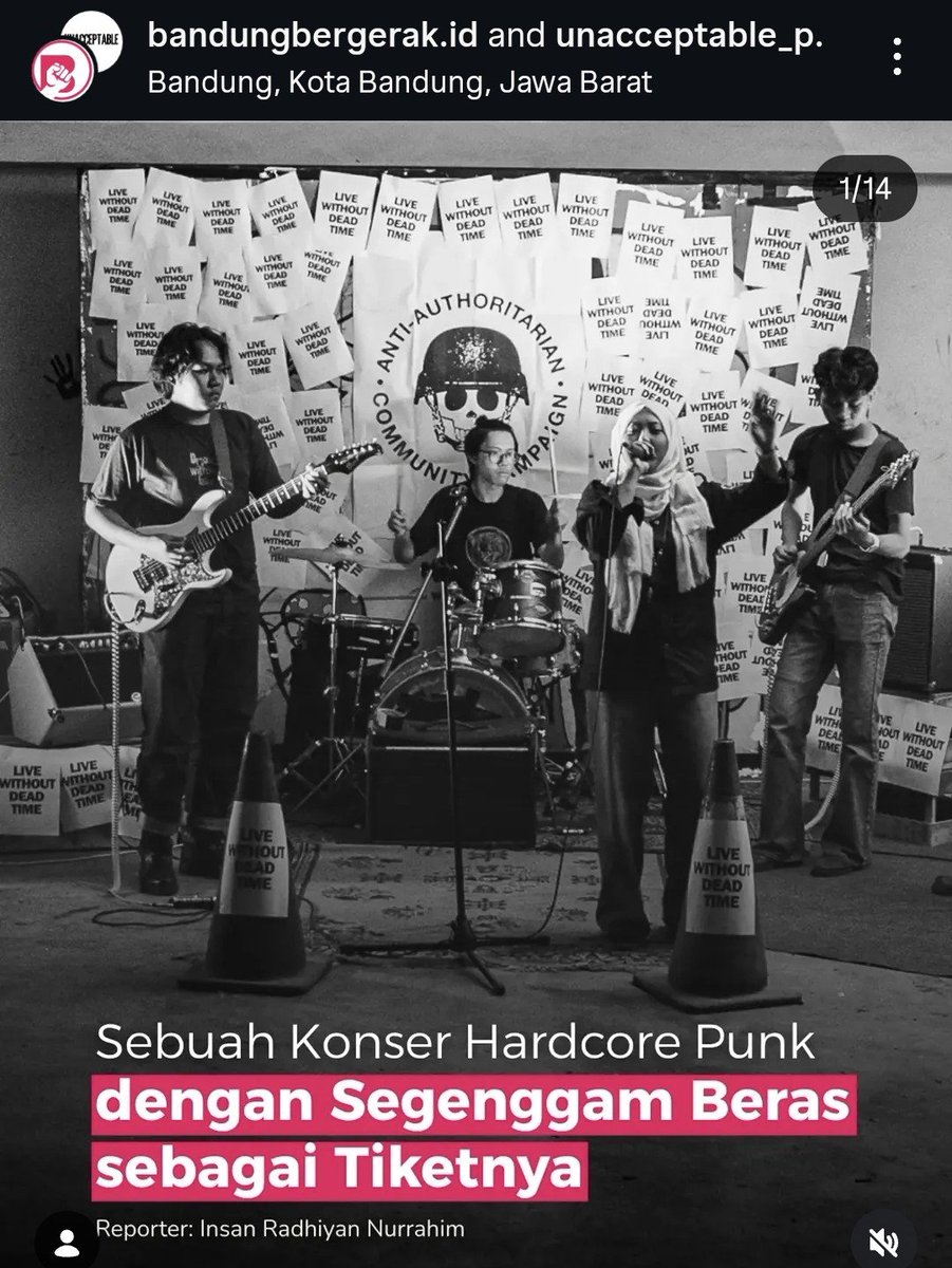 BudiBukanIntel's tweet photo. Jumat, 19 juni kemarin, ada gigs yang cukup unik: tiket masuknya pake beras segenggam

Beras yang terkumpul dibagikan sebagai solidaritas, melawan konsep transaksional kapitalis

Selengkapnya disini 👇🏾
https://t.co/gyDbYahsDM https://t.co/hZcYM18gT3