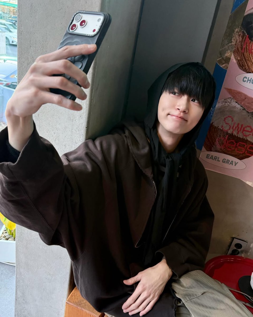 _jaa113's tweet photo. to.변우석보조개
제 손가락이 닿아봐도 될까요¿ https://t.co/x4h5JQKHnq