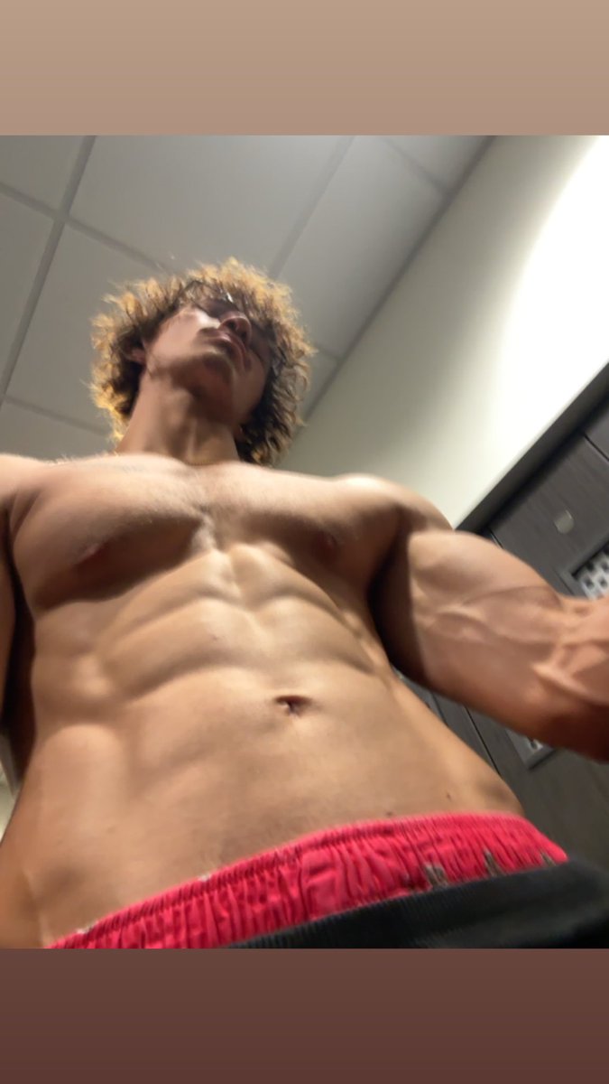 justindatee's tweet photo. @kingcj1xo come get a taste https://t.co/cSyvOs4ZTl