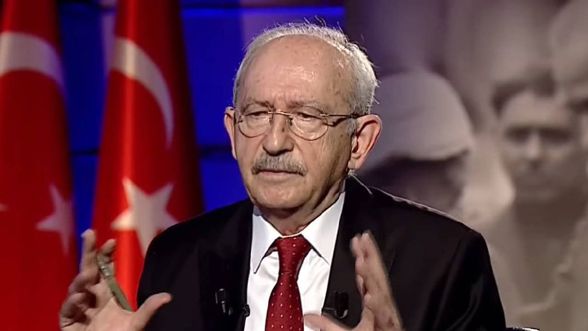 etkilihaberyeni's tweet photo. SON DAKİKA | Selahattin Demirtaş, Kemal Kılıçdaroğlu'nun görüşme talebini reddetti.

Kılıçdaroğlu, Demirtaş'ın dokunulmazlığının kaldırılmasına 'evet' oyu verdiği için pişman olmadığını söylemişti. https://t.co/JHrpifL7V8