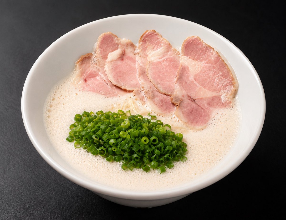 plusnine_darts's tweet photo. じっくり炊き出した豚骨の旨み。
最後の一滴まで飲みたくなる一杯です。

PLUSNINEの豚骨ラーメン、
ぜひお召し上がりください。

#豚骨ラーメン
#ダーツ https://t.co/cMraADdBUF