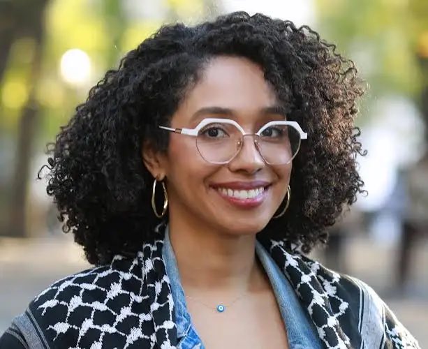uspolitics1111's tweet photo. The NY-13 race be like 

Darializa: “I support human rights to free movement, fighting punitive justice because it doesn’t work and think poor people shouldn’t die of lack of healthcare”

Espailliat: “My opponent is a dirty BLACK Haitian”

A vote for Darializa is a vote for a different kind of politics.

I hope that the same hateful racist kind of politics that was deployed during Mamdani's run for mayor gets defeated this time as well.