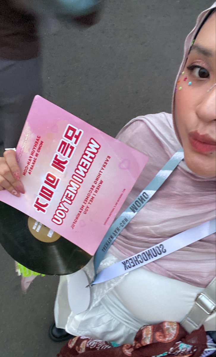 flowerbaes's tweet photo. bitss from mono in jkttt🤎

#JAEHYUN_MONOinJAKARTA https://t.co/m5puYEXQ2E