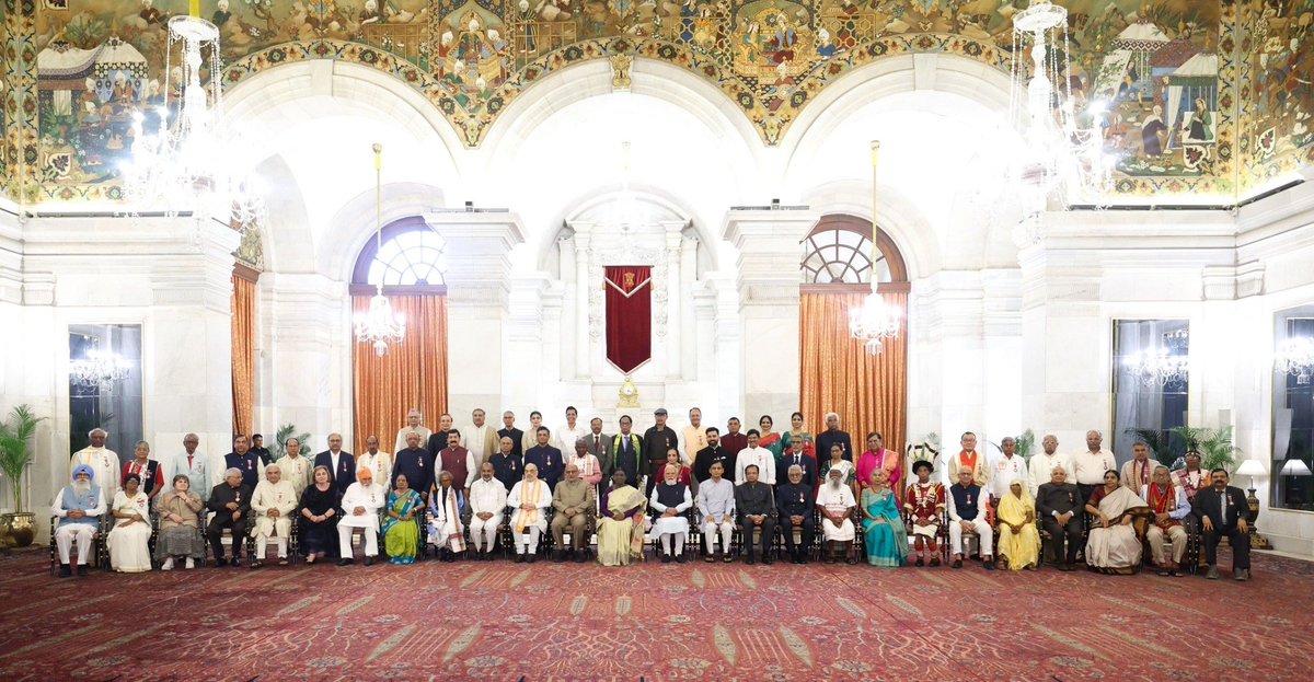 AshwiniVaishnaw's tweet photo. A proud moment for the nation as the Padma Awards celebrate lives of exceptional dedication, service and excellence. These honours embody the spirit of India and inspire generations to contribute towards nation-building. https://t.co/Mek3ik219H