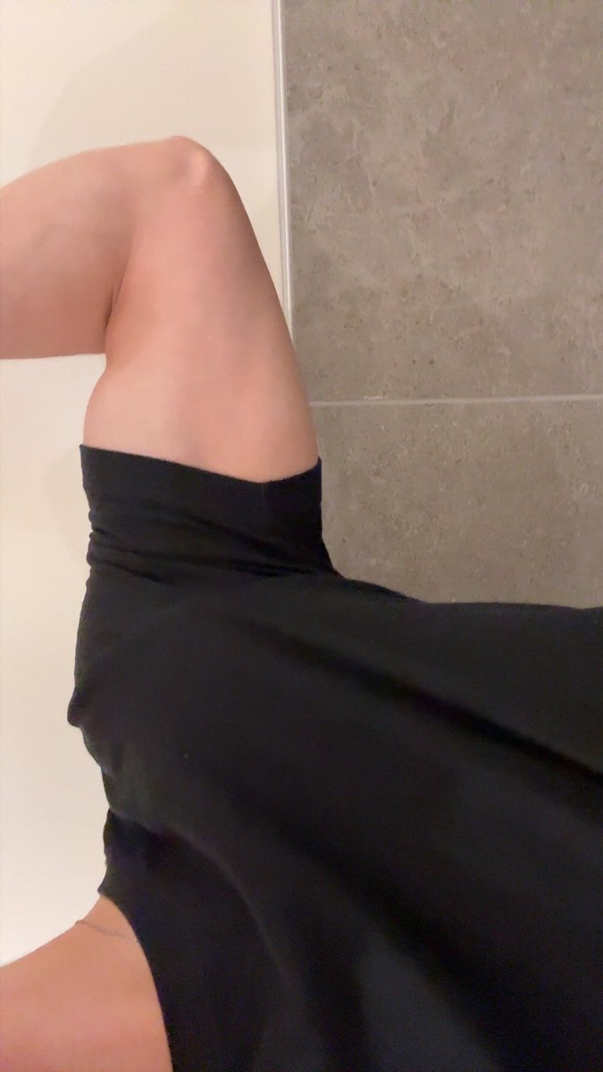 letsfreakitout's tweet photo. At work but I know your slutty self misses dada https://t.co/q3cW0M4uHf