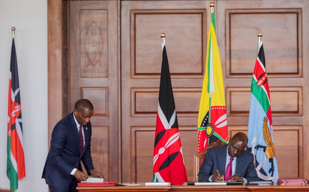 SoberaMedia's tweet photo. President William Ruto signs Finance Bill 2026 into law at State House, Nairobi. https://t.co/YdYhDILgLX