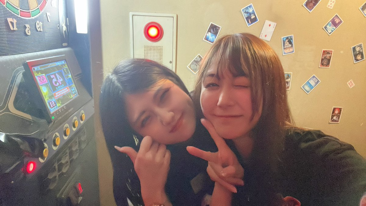 barRAISE_at's tweet photo. 【従業員募集】

私達と一緒に楽しいお店で働きませんか？？

・ディーラー、カウンター共に大募集中✨
・接客、ディーラー共に未経験大歓迎‼️
・ポーカー研修あり
・選べる自由シフト✨
・アルコールが飲めなくてもOK！

その他詳細は面接にてお伝えいたします！
まずはDMにてご連絡ください🙇🏻‍♀️ https://t.co/IXDYtUJXo9