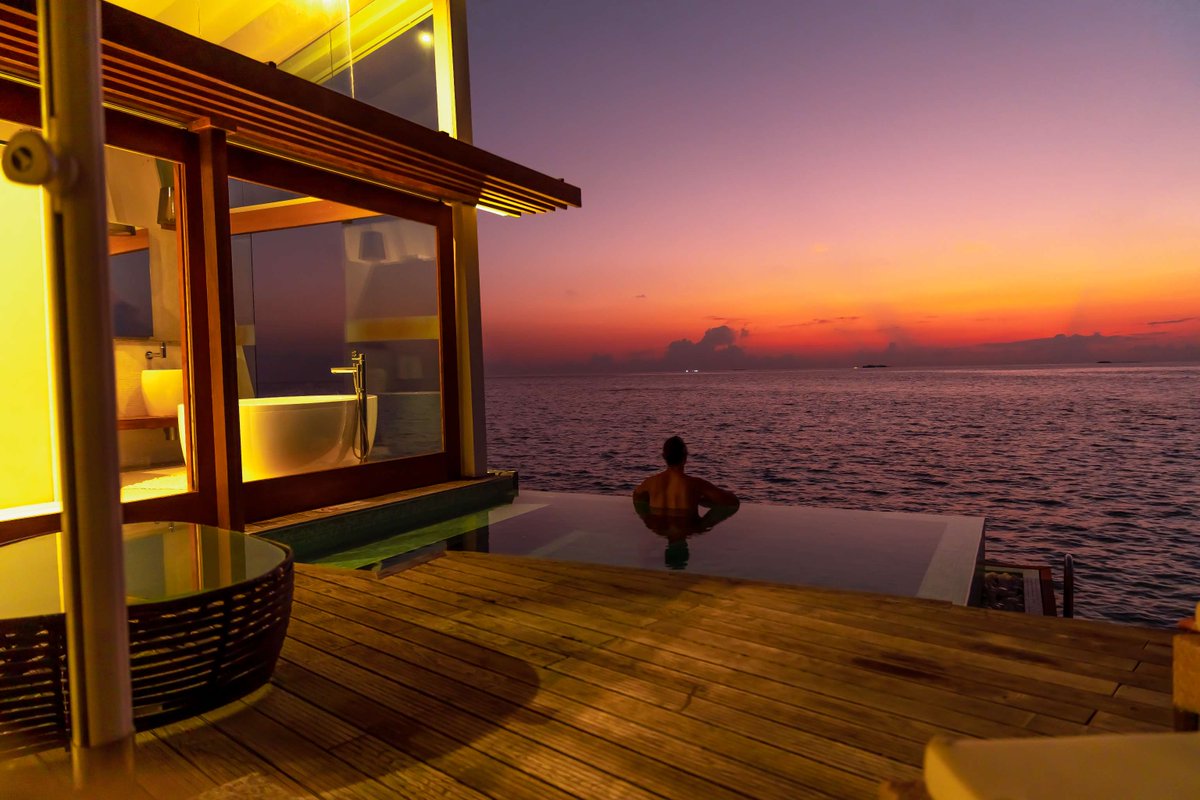 Kandolhu's tweet photo. Sunsets at Kandolhu Maldives hit differently. Every evening brings a breathtaking view worth pausing for. The sky softens, the ocean glows, and time seems to stand still. 🌅

#Sunset #GoldenHour #IslandSunset #Paradise #KandolhuMaldives #VisitMaldives https://t.co/igNdPMhNfV