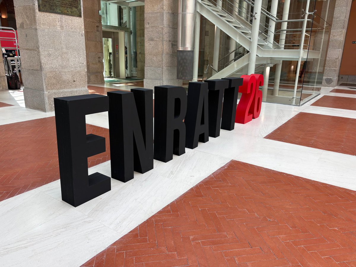 seguragc's tweet photo. Madrid reúne a los mejores equipos de rescate del país en el XX encuentro Nacional de Rescate en Accidentes de Tráfico y Trauma (ENRATT).

El encuentro ha contado con una exhibición en la Puerta del Sol para mostrar las capacidades técnicas y los procedimientos operativos. https://t.co/YTBrkf5k9a
