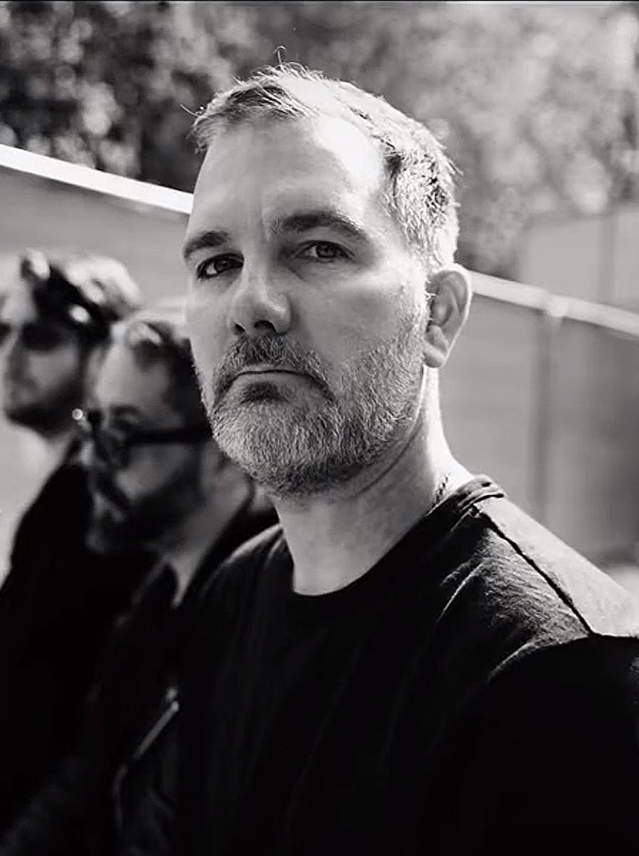 weinthecrowd's tweet photo. Jacob Tomsky, baterista do Cigarettes After Sex e homem, comenta sobre festival feminino da Olivia Rodrigo:

“Nós não estaremos lá kkkkk que p*rra. Quero dizer, parece uma propaganda forçada de algum festival, não? Eu só estou dizendo que a nossa banda não vai se apresentar lá.” https://t.co/aatAyhElvD