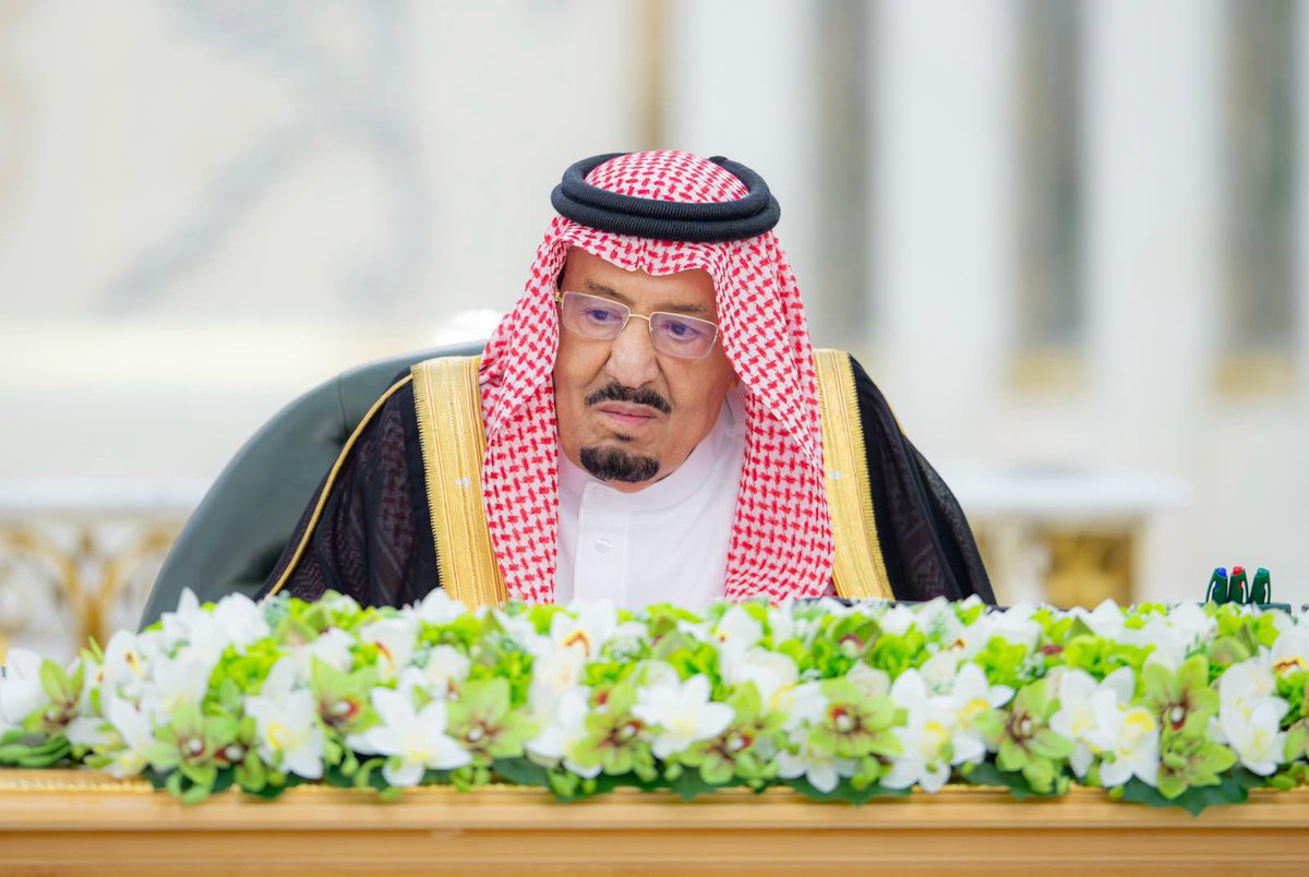 nsrcc7's tweet photo. سيدي #خادم_الحرمين_الشريفين يرأس جلسة #مجلس_الوزراء في جدة. https://t.co/HmAIdZjWmR