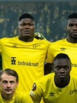 mentalinho69's tweet photo. @Pakoakamotherfu Ale to musiało być duo z Oumą ja pierdole https://t.co/MxMFOUNPrb