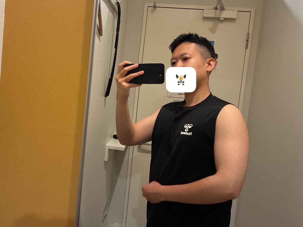 Sebastian_79_k's tweet photo. 筋トレしてきた🏋️
肩をもっと丸くしたい… https://t.co/tf02QyMGIE