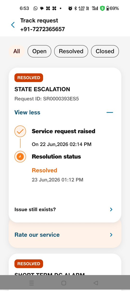 deepindore's tweet photo. Very worst service response from your side no one service engineer visited and my issue not resolved and my service request closed without my information very worst service. Repeated router restart automatically. @JioCare @airtelindia @reliancejio @airtelindia @jio_fiber https://t.co/okjWoQw4pp