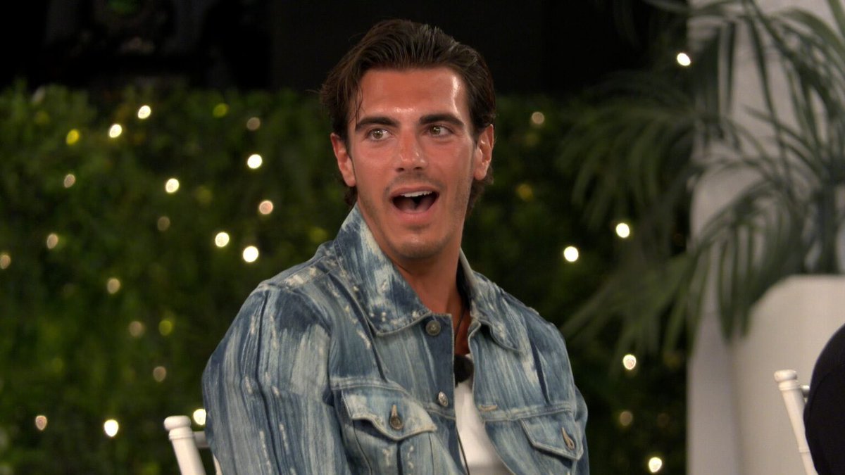 theislandtea's tweet photo. 🚨More spoiler images for #LoveIsland UK show the return of the heart rate challenge and Sean having doubts about Lola! https://t.co/5mUgB75Pfx