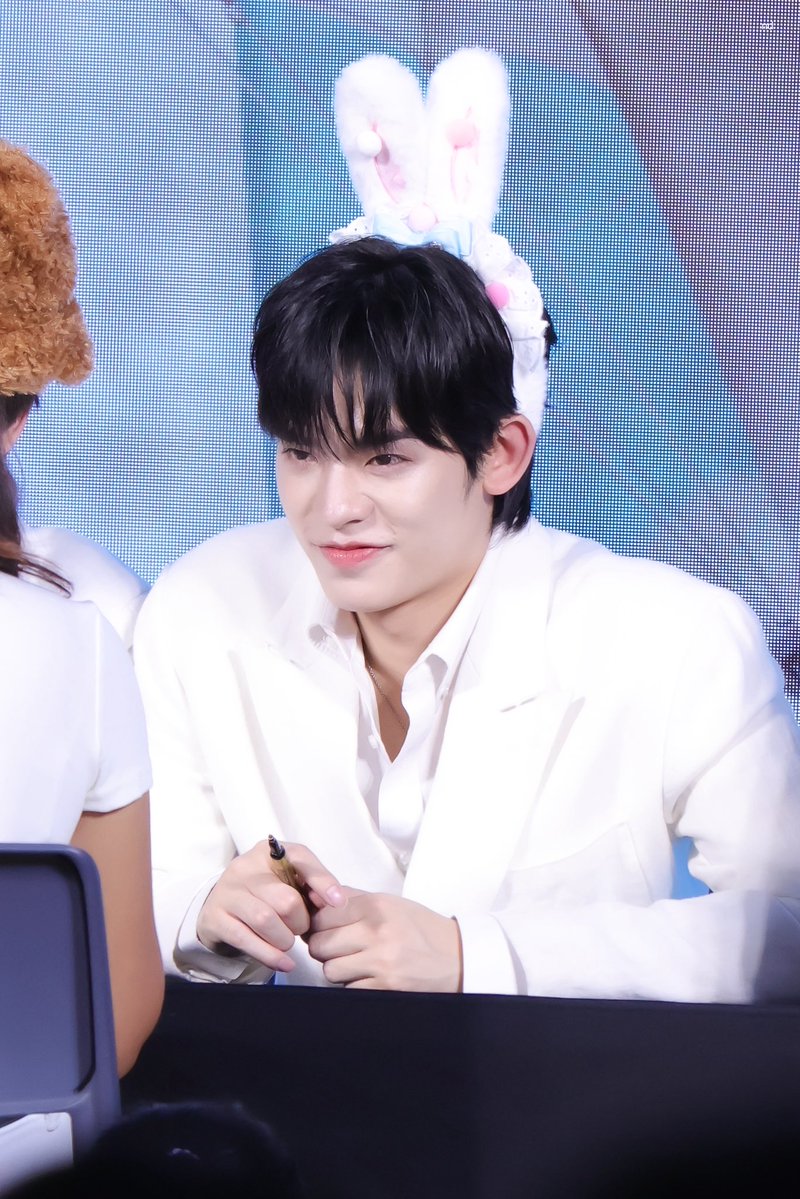 ndnadearrrr's tweet photo. 23.06.26 | 🐰

Mille Clear Skin TTP
⋆˙⟡ #MilleacneandsunxTeeTeePor #porsuppakarn https://t.co/k5osv4EPTC
