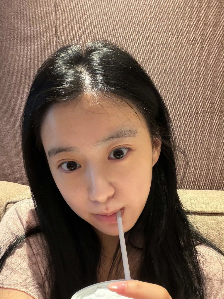 몬치.. tweet media