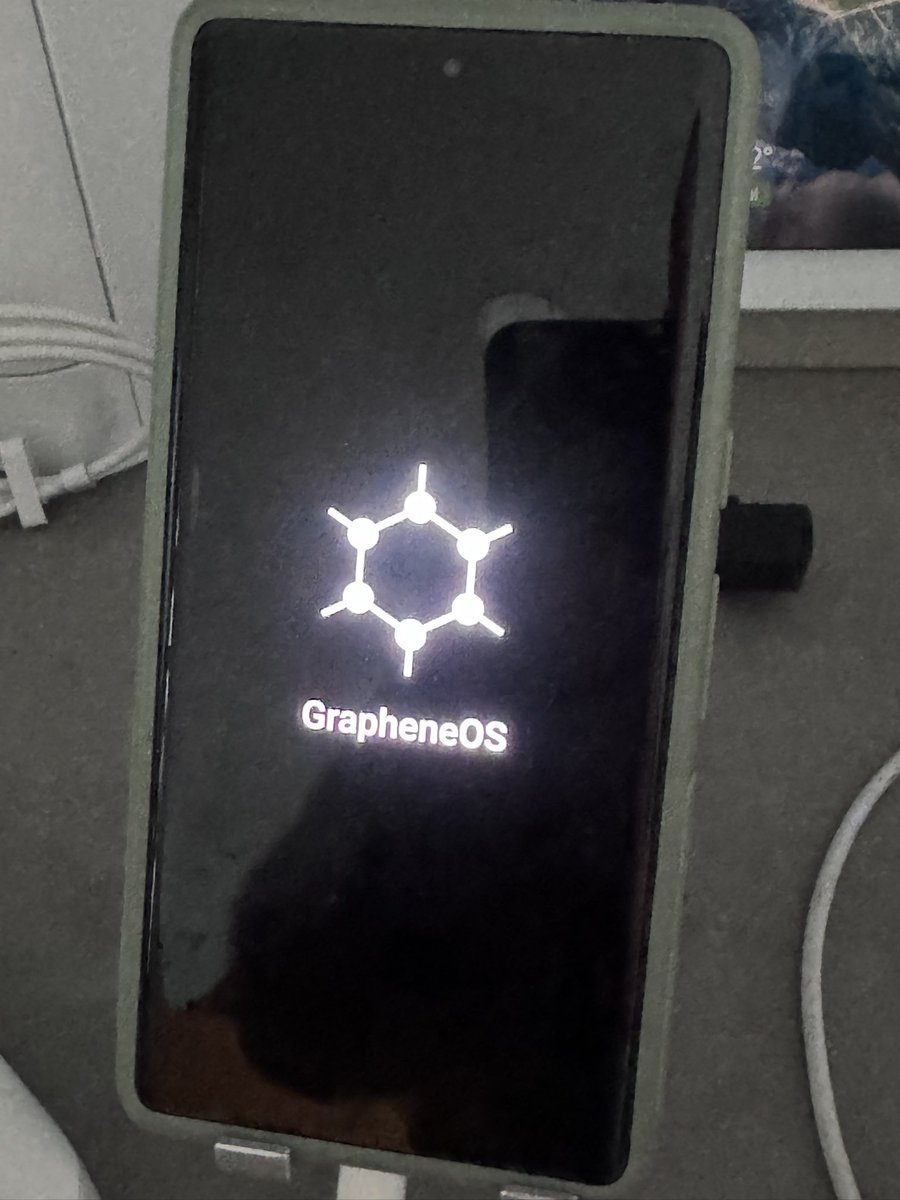 joulespersec75's tweet photo. Prepping for my next UK trip:
- graphene OS travel phone
- Only critical apps I need for a week
- VPN to my own server
- No biometric login. PIN code only. 
- duress PIN set that wipes phone https://t.co/Kb5MzY96jT
